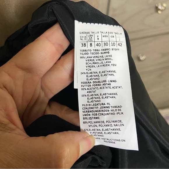 MaxMara Classic Wool Blazer, one button, black, Size 8 - Picture 5 of 8